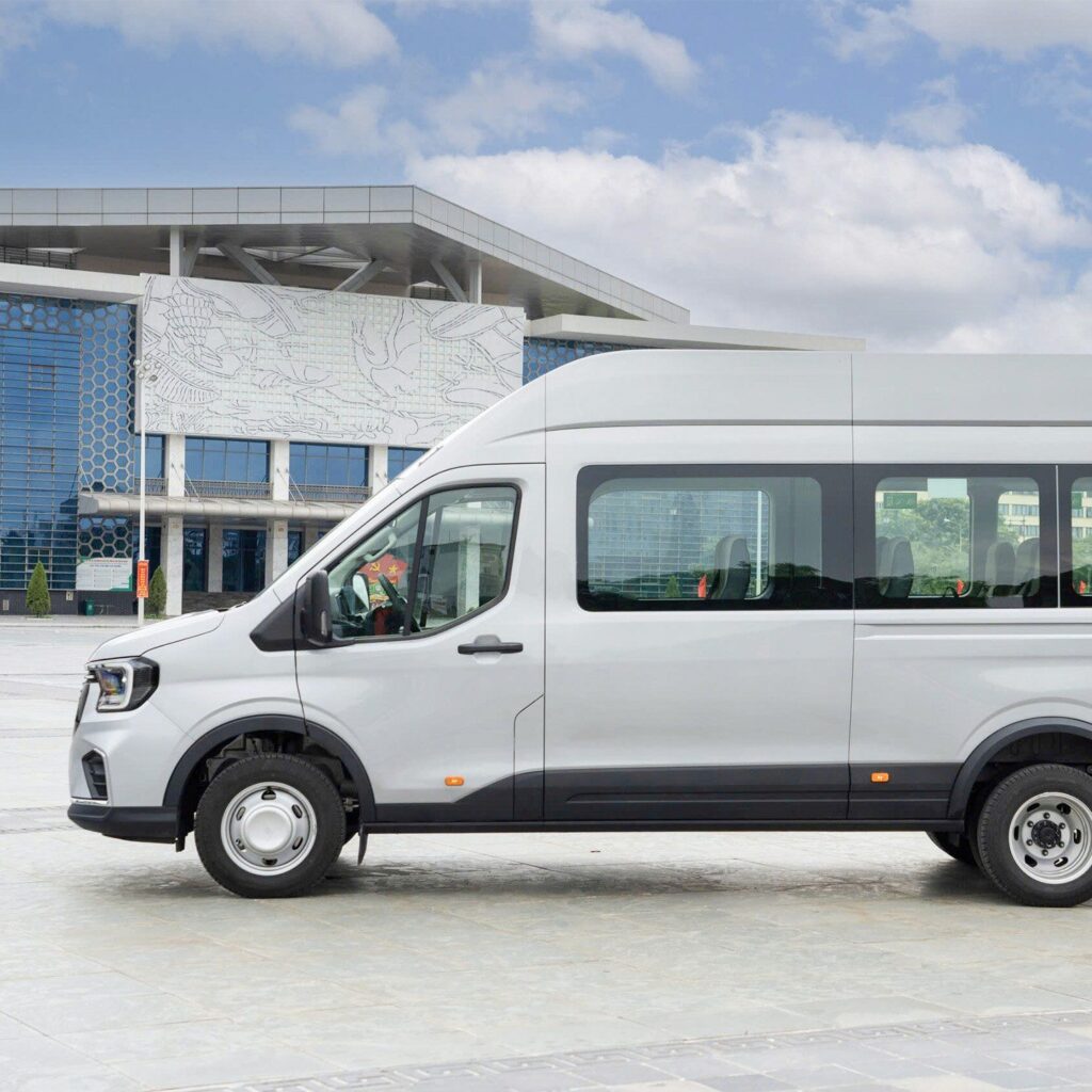 Dịch Vụ Thuê Xe 18 Chỗ Có Tài Xế Riêng Tại Thuexehuydat.com có Phạm Vi Phục Vụ Rộng Khắp